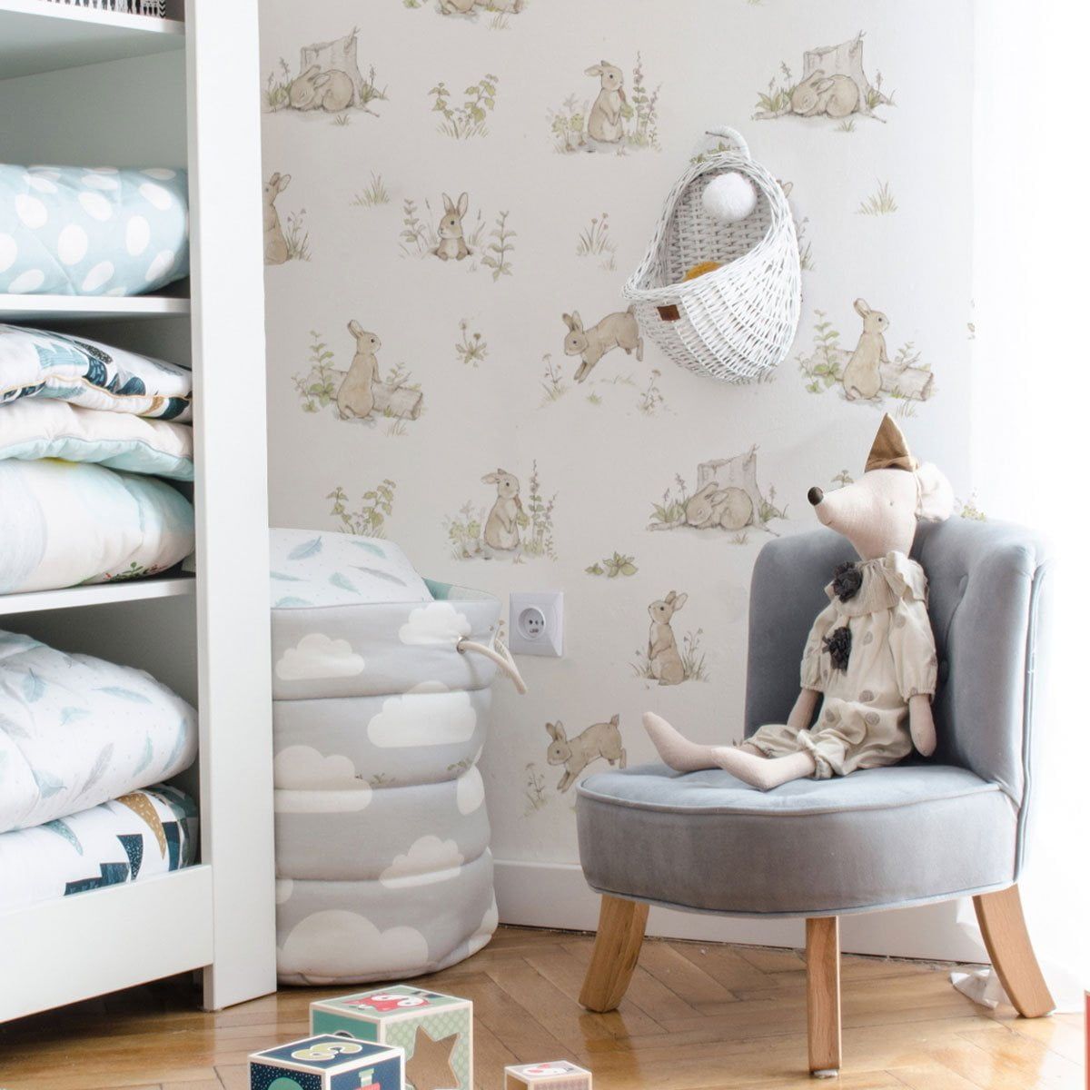 Tapeta Rabbit Rabbit Day Classic Wallpaper – D40Studio