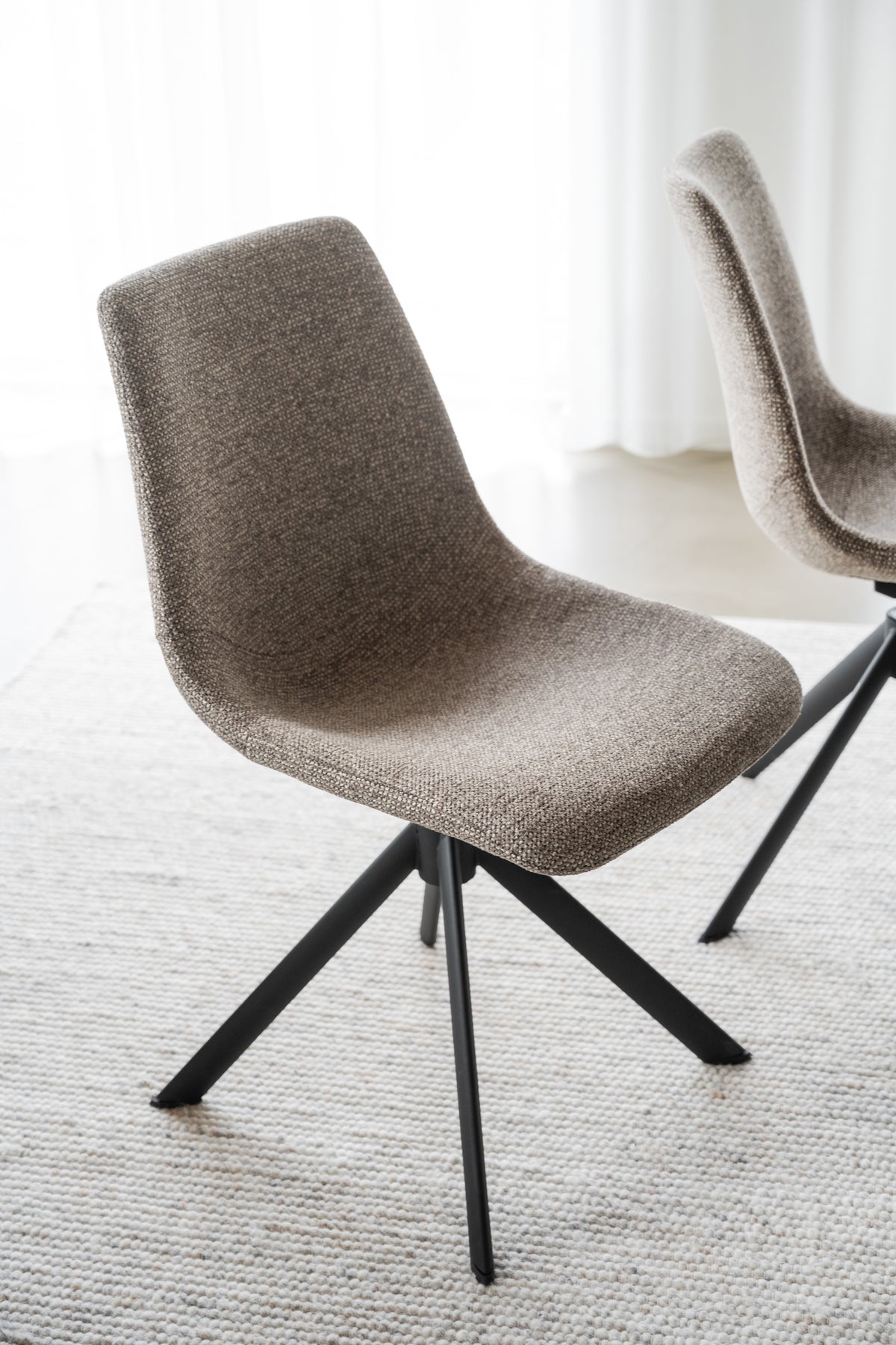 Dunmore Swivel Dining Chair (Set of 2) – room setting