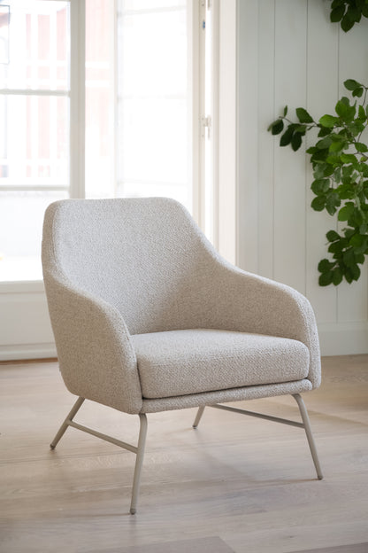 Eldwin Lounge Chair – Beige – room setting
