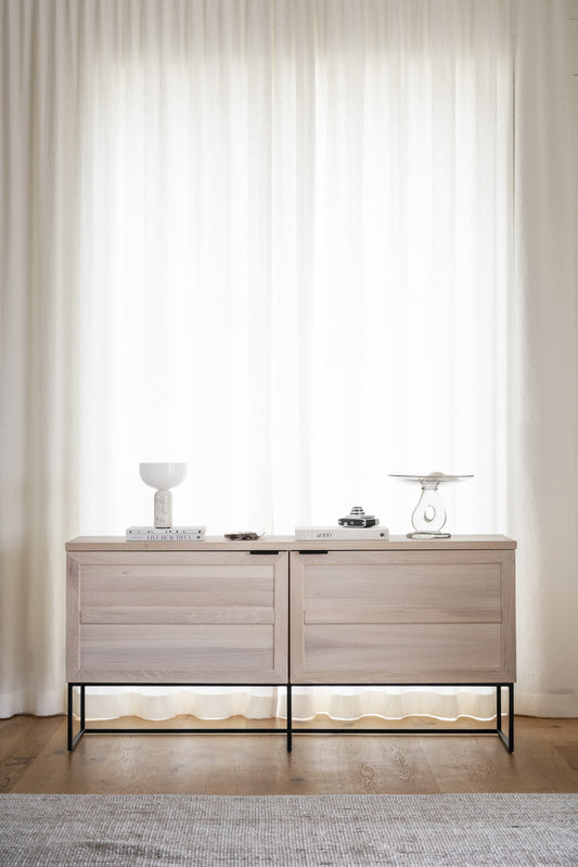 EVERETT Oak Sideboard 160CM – room setting