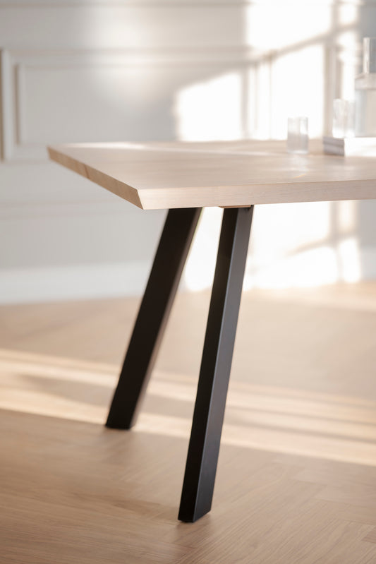 FRED Smoked Oak Dining Table 170CM – room setting