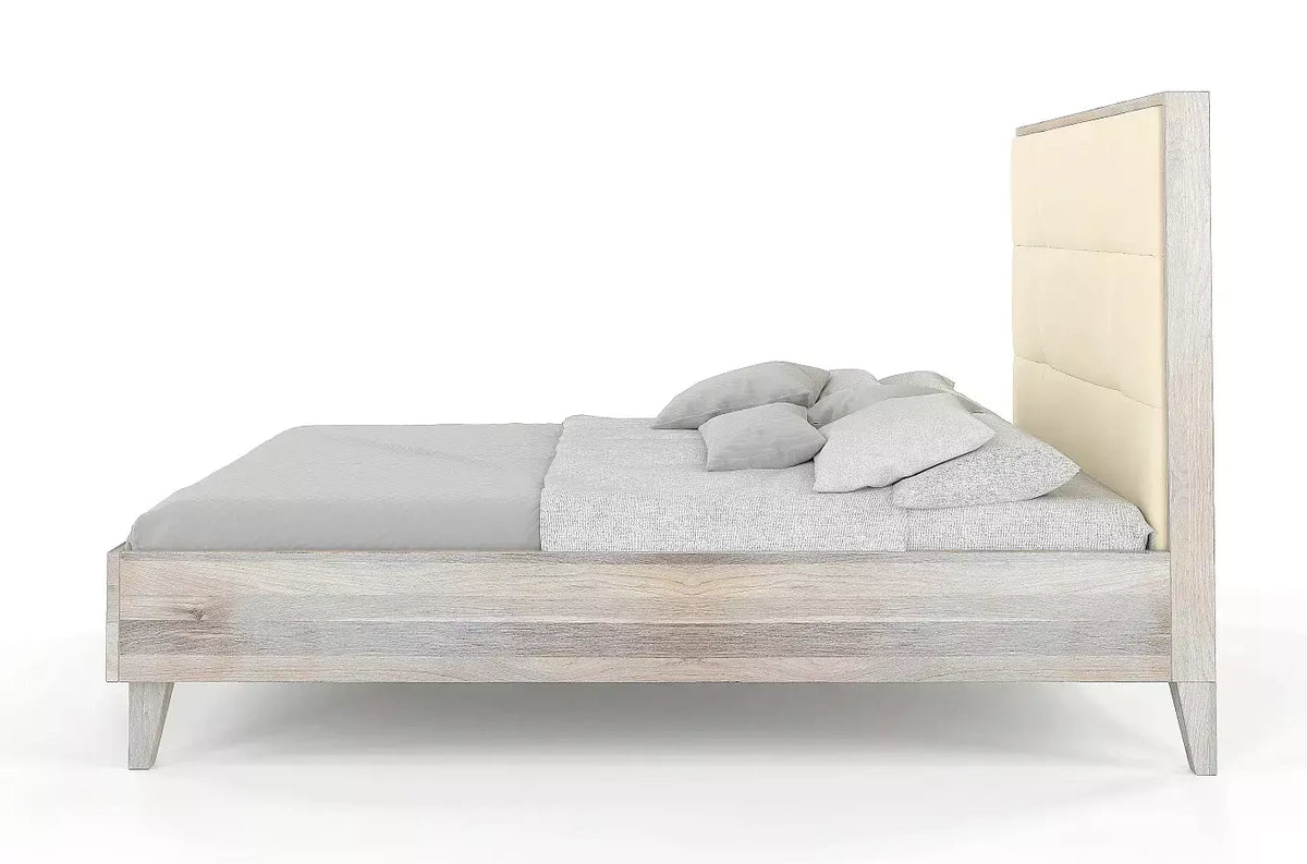 FRIDA Oak Bed