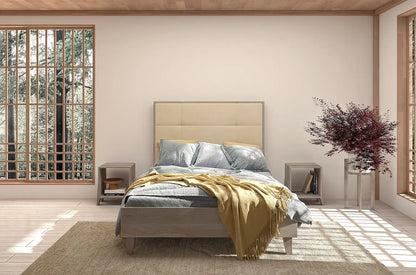 FRIDA Oak Bed