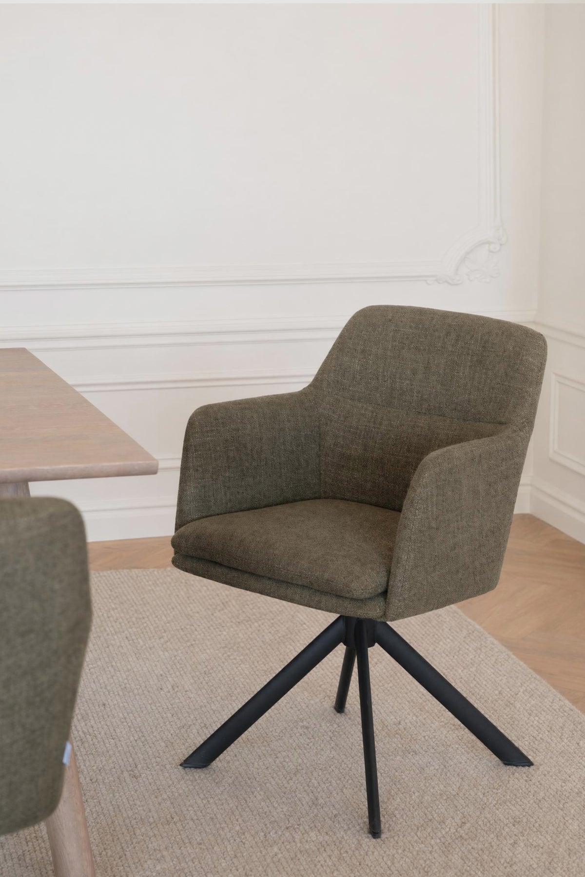 Gladstone Swivel Dining Armchair (Set of 2)