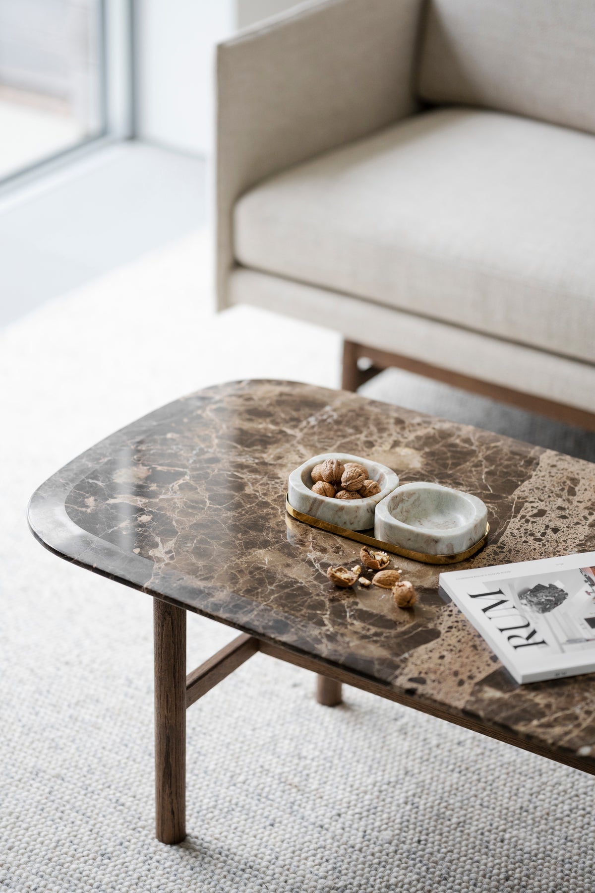 Hammond Marble Coffee Table 135 x 62 cm – Brown – room setting