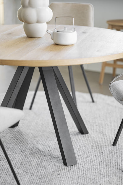 Maddock Round Extendable Dining Table Ø135 cm – room setting