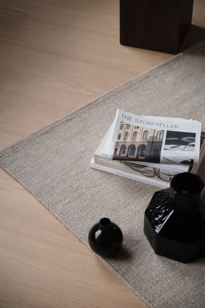 Moorfields Wool Rug 200 x 290 cm – room setting