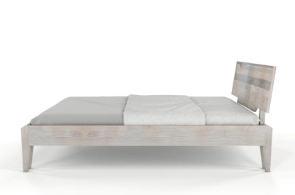 POZNAN Oak Bed