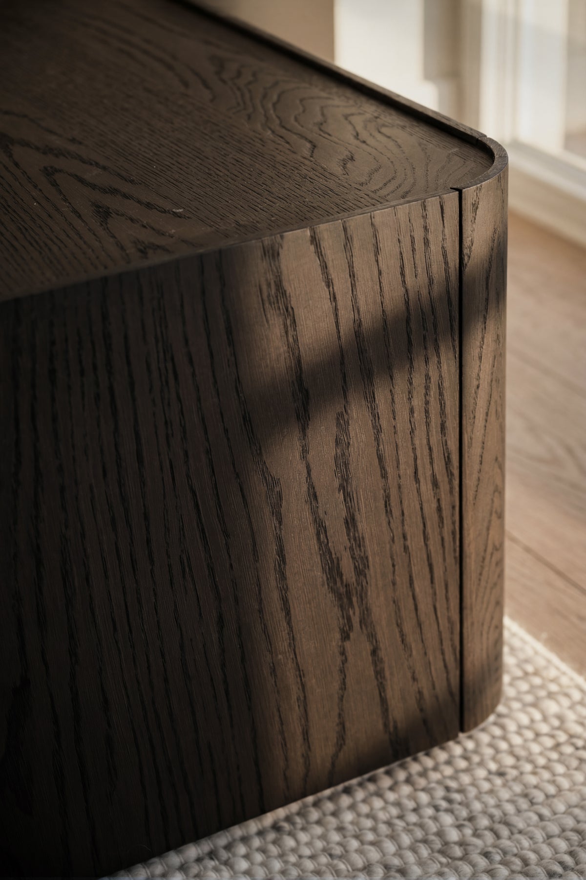 Seabrook Coffee Table 90 x 90 cm – room setting