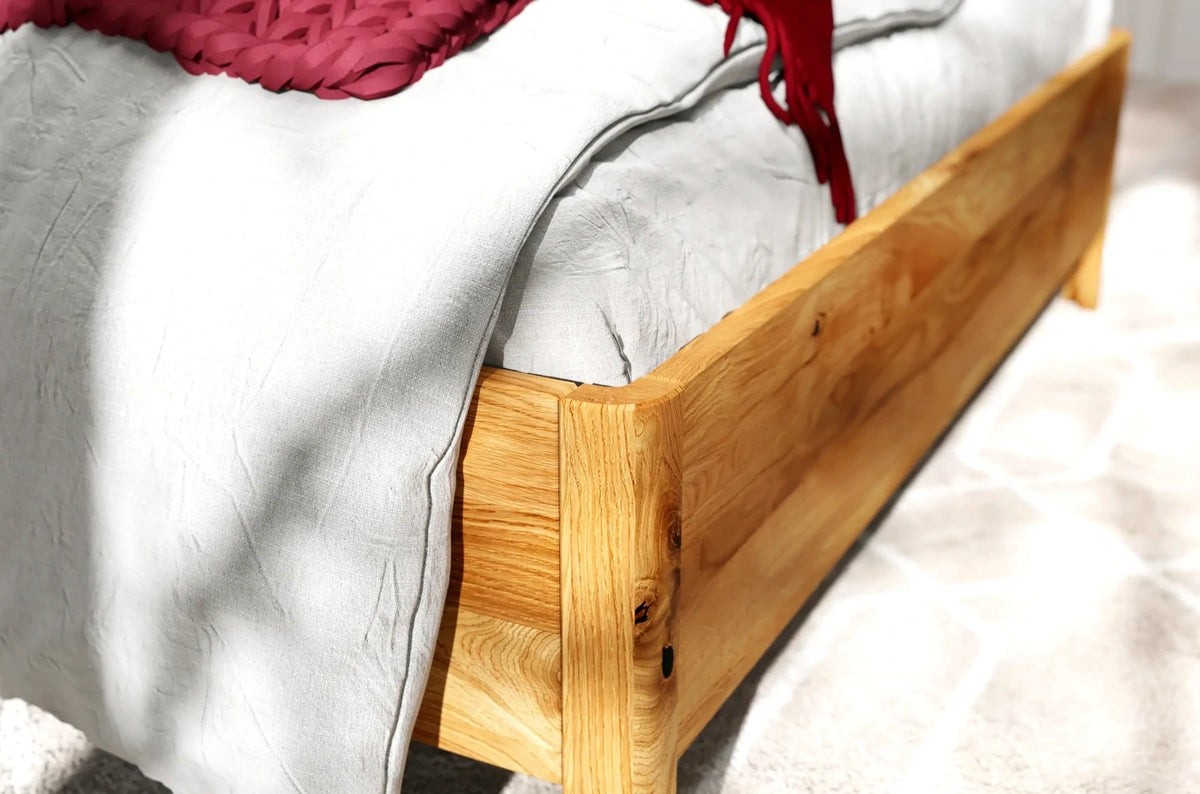 MODENA BC Oak Bed with Lift-Up Storage