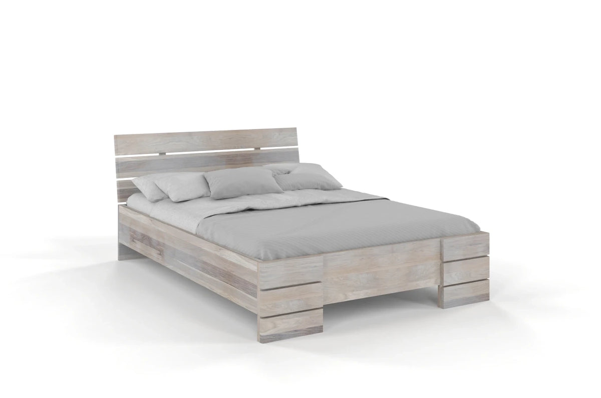 SANDEMO High Oak Bed