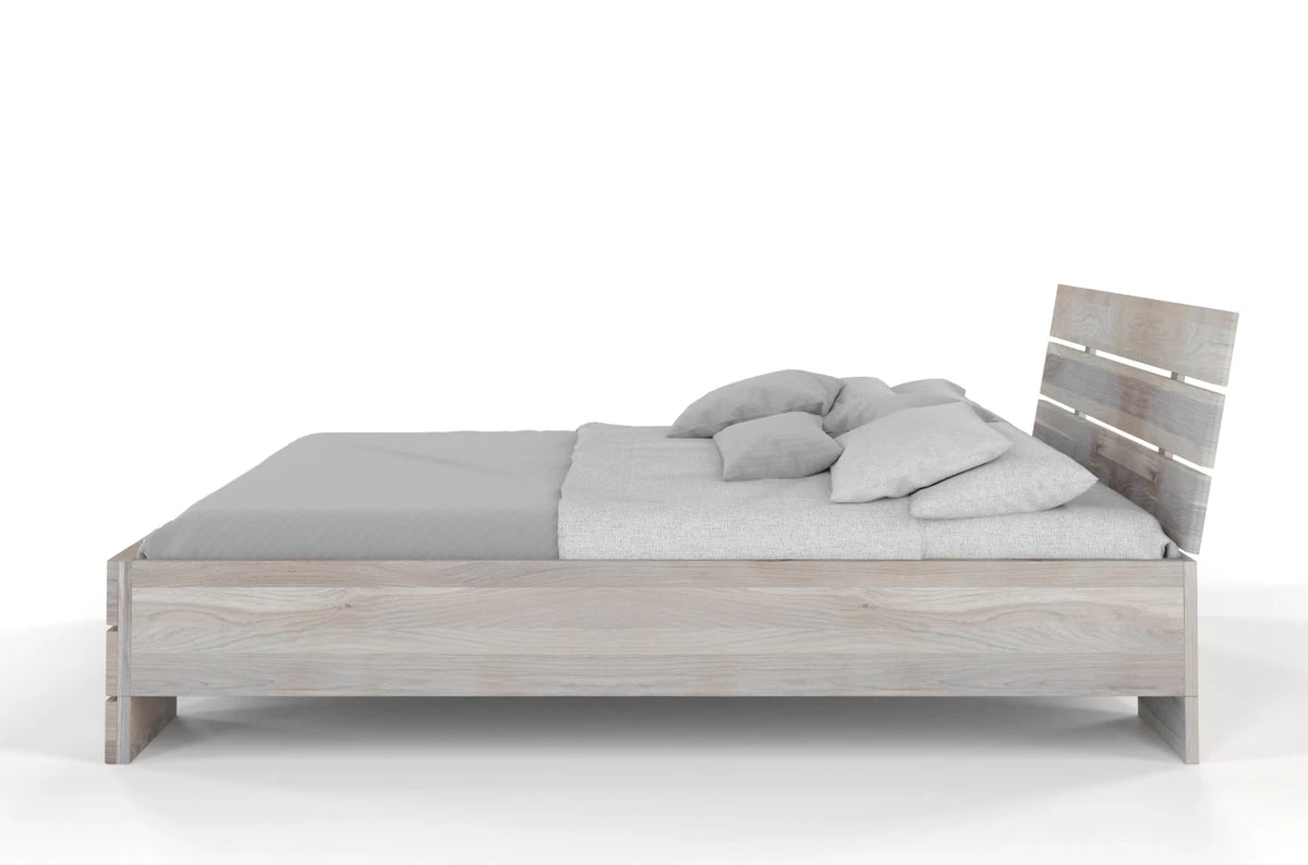 SANDEMO High Oak Bed