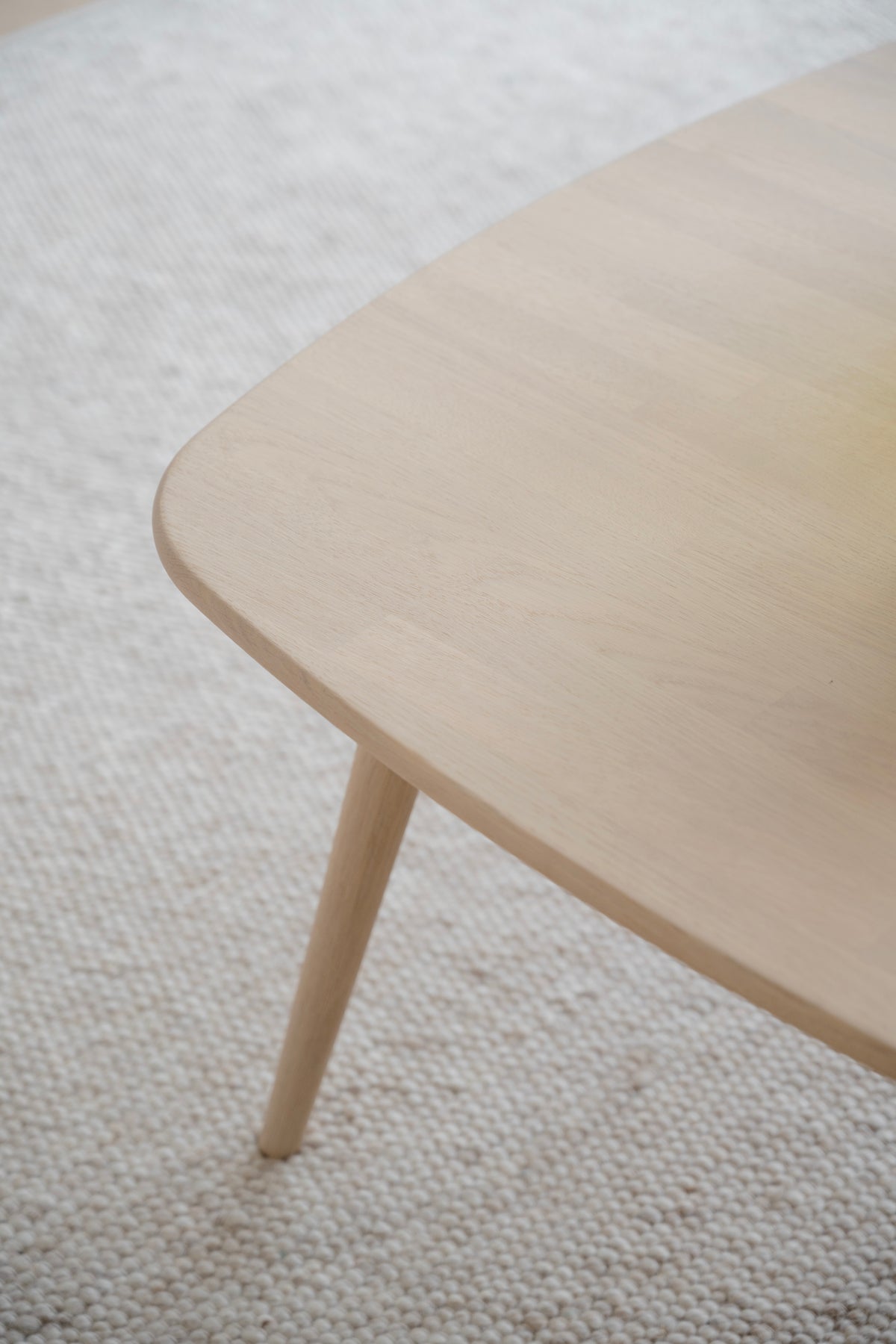 Tompkins Coffee Table 90 cm – room setting