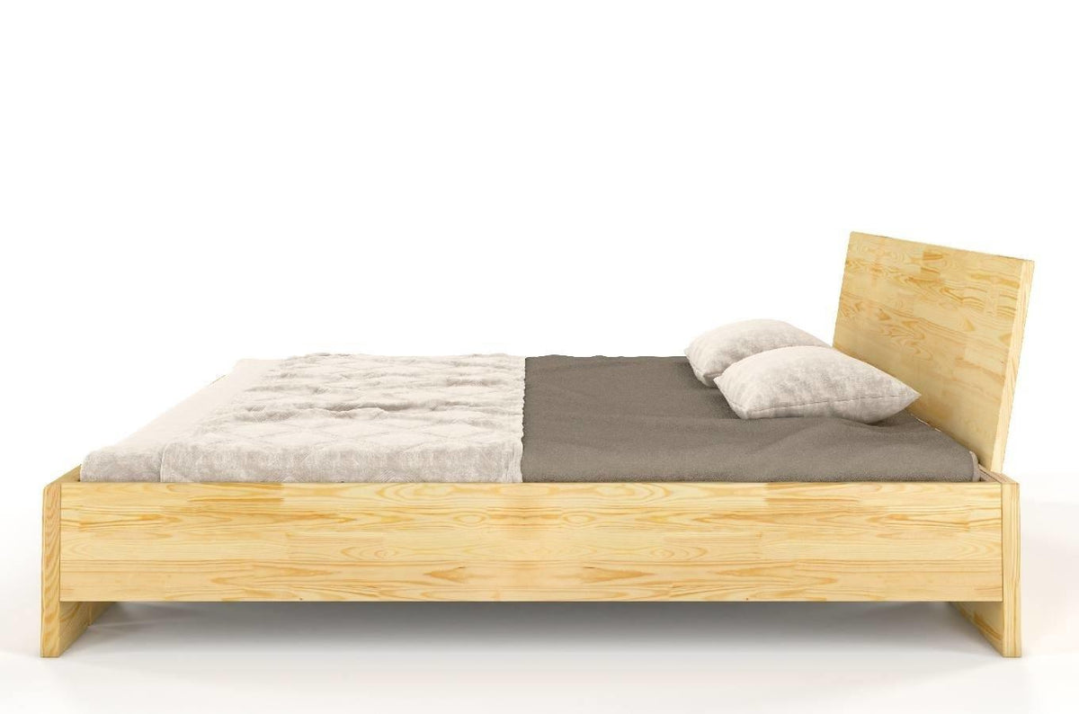 VESTRE Pine Maxi Bed with Storage