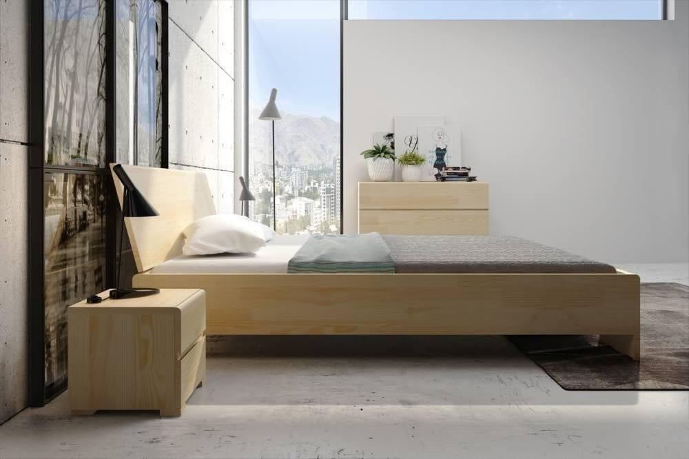 VESTRE Pine Maxi Bed with Storage