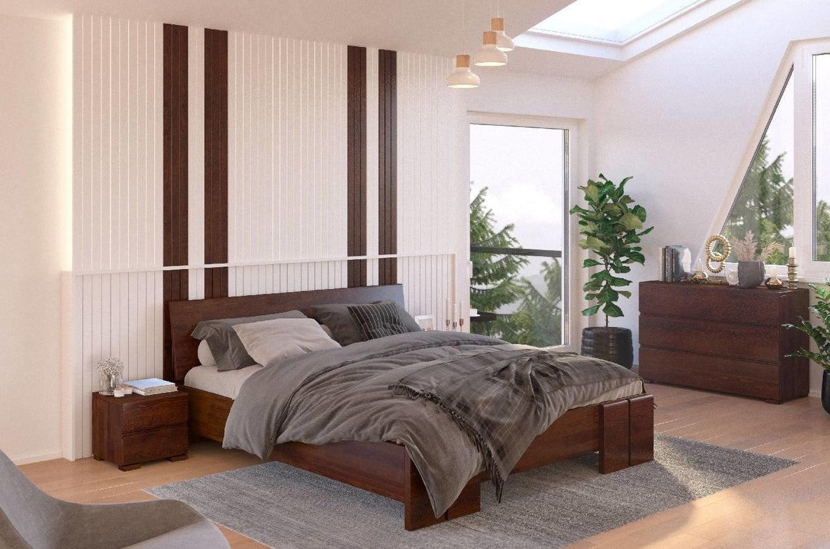 VESTRE Pine Maxi Bed with Storage