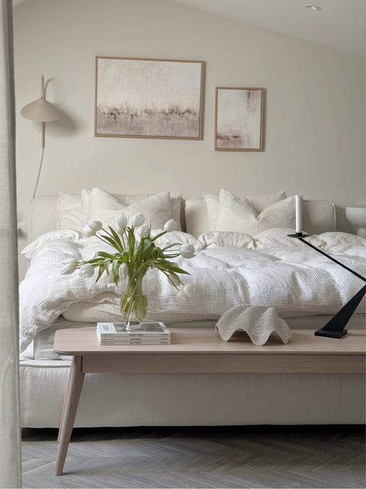 YUMI Bench 155CM – room setting