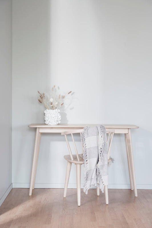 Yumi Console Table / Desk – Whitewash Oak – room setting