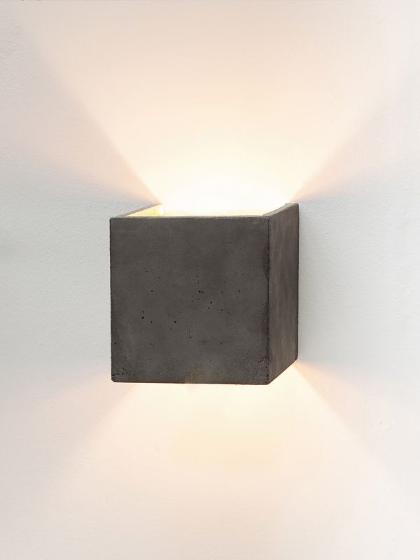 [B3] [B9] Cubic Wall Light
