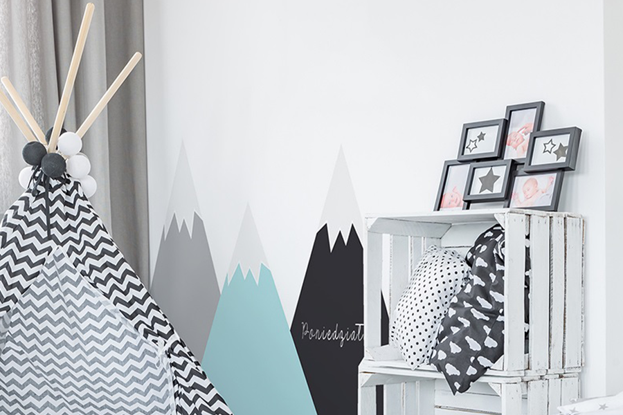 MOUNTAINS PASTEL Wallsticker Behind the Bed