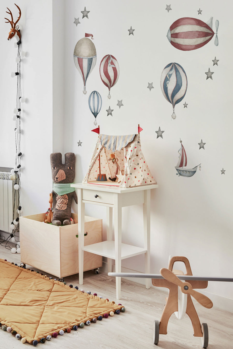 SKY Is The Limit Set Wall Sticker