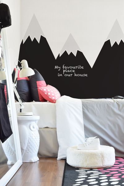 MOUNTAINS BLACK Wallsticker Behind the Bed