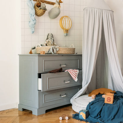 Unregelmäßiges Karomuster auf weißer Tapete, 50 x 280 cm