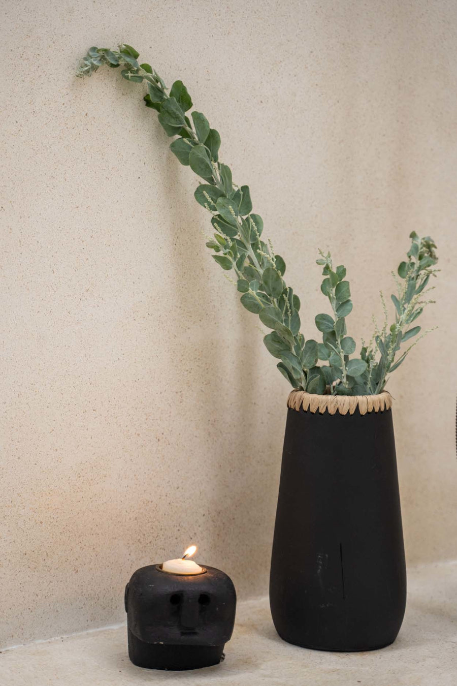 SNEAKY Vase