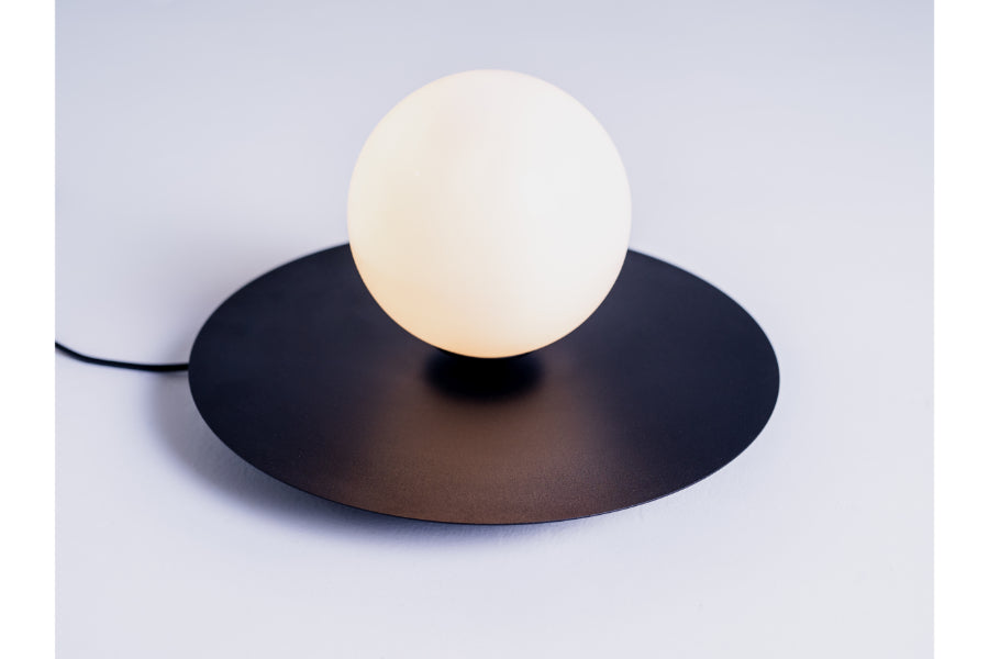 SKIVA Ball Table Lamp