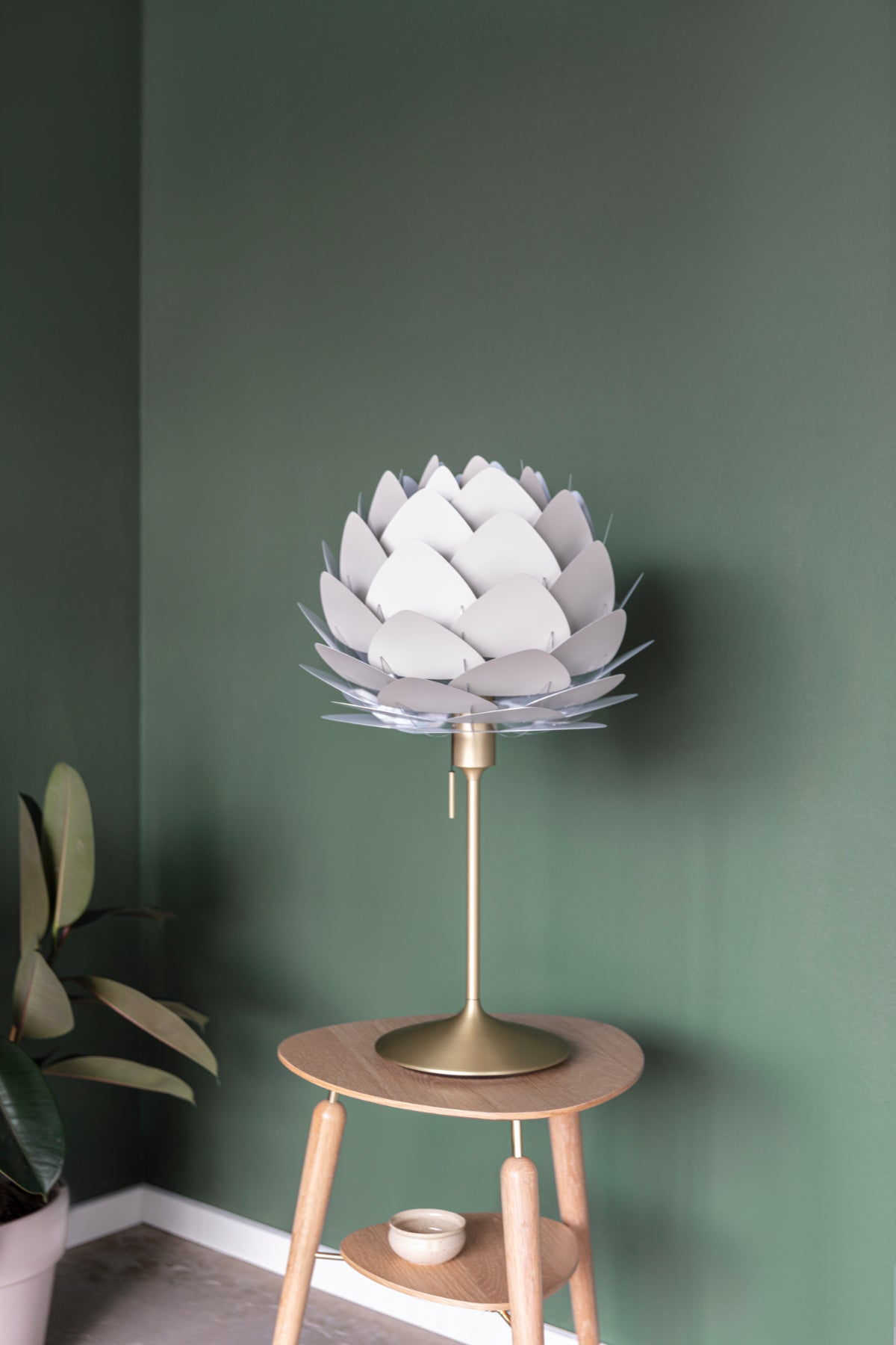 ALUVIA Pearl White Table Lamp