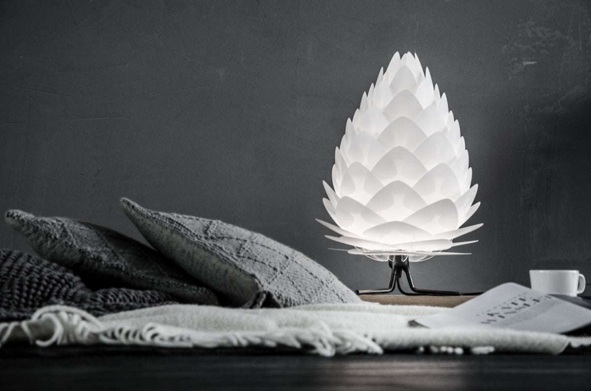 CONIA White Table Lamp